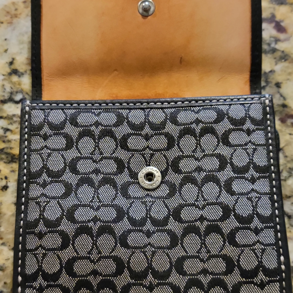 Coach Wallet - Picture 2 of 4